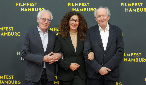 Die Brüder Dardenne mit der Festivalleiterin Malika Rabahallah